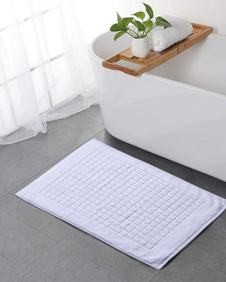 Cotton Bath Mat White with Marble Design 