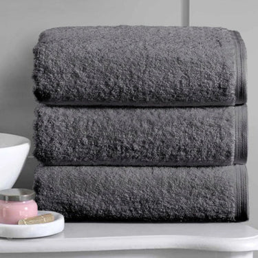Grey 100% cotton bath towels with a thick, soft and absorbent finish, designed for everyday bathrooms, luxury hotels, spas, guest accommodation and Australian homes.